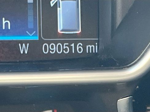 Used 2015 Ford Transit Connect XLT image 12