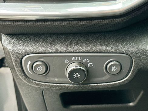 Used 2023 Chevrolet TrailBlazer LT w/ Convenience Package image 22