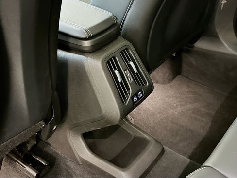 Used 2025 BMW X1 xDrive28i image 28