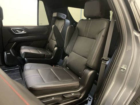 Used 2022 Chevrolet Tahoe RST w/ Luxury Package AWD/4WD image 20