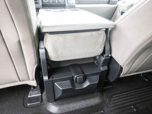 Used 2019 Ford F450 XL w/ Power Equipment Group image 21