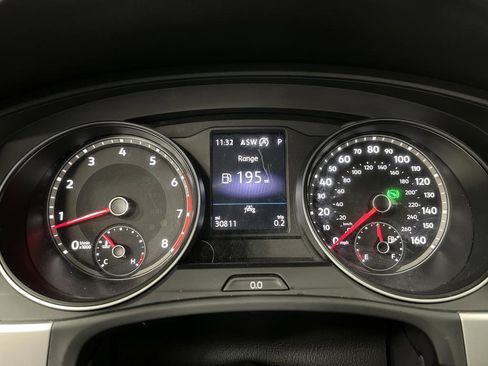 Used 2021 Volkswagen Atlas SE image 16