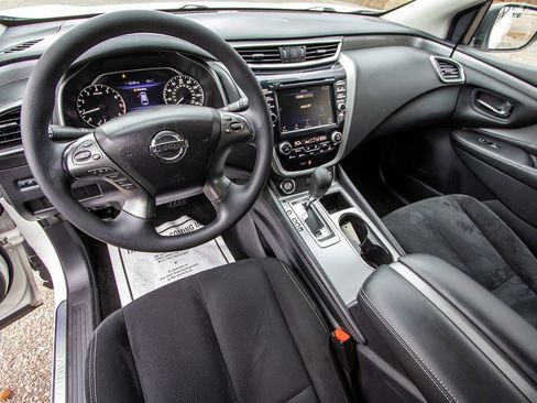 Used 2020 Nissan Murano S image 12