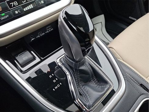 Certified 2025 Subaru Outback Limited image 16