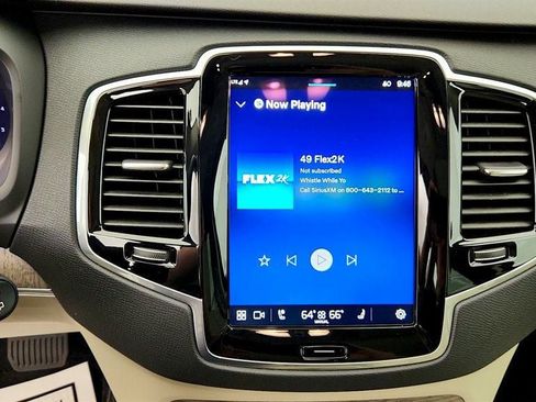Used 2024 Volvo XC90 B6 Plus w/ Protection Package Premier AWD/4WD image 19