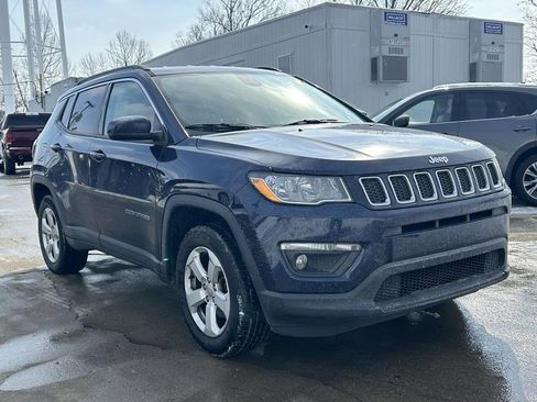 Used 2018 Jeep Compass Latitude image 4