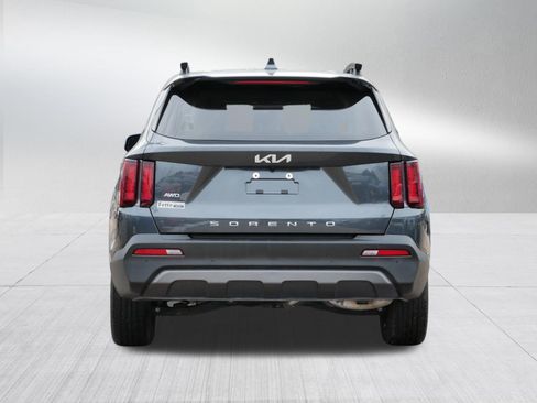 Used 2022 Kia Sorento S image 6