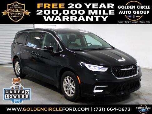 Used 2024 Chrysler Pacifica Touring-L image 1