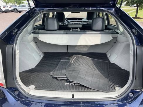 Used 2014 Toyota Prius Four FWD image 22