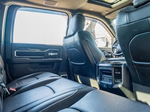 Used 2020 RAM 2500 Laramie w/ Night Edition image 42