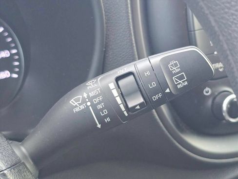 Used 2021 Kia Soul LX FWD image 23