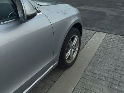 Used 2016 Audi Q5 2.0T Premium Plus w/ Technology Package image 29