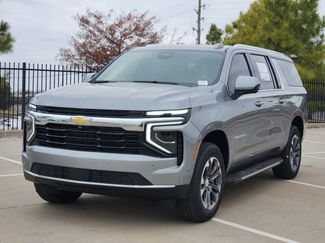 New 2026 Chevrolet Suburban LS video 2