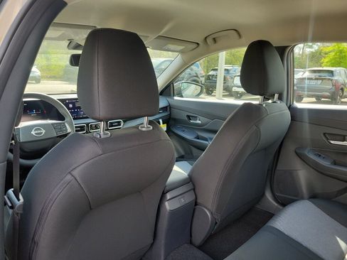 New 2026 Nissan Sentra SV w/ SV Convenience Package FWD image 9