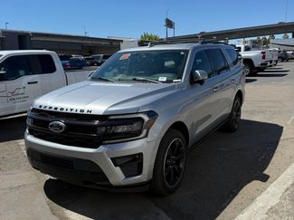 Used 2022 Ford Expedition Limited AWD/4WD video 1