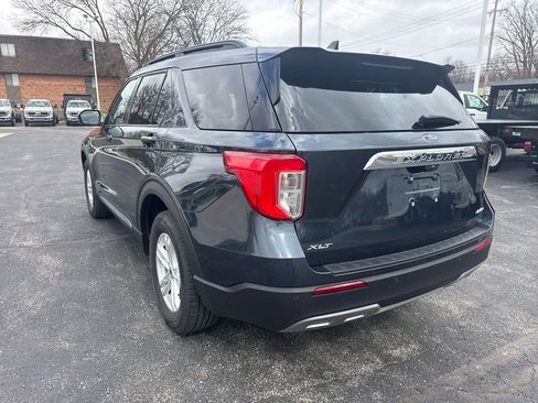 Used 2024 Ford Explorer XLT w/ Equipment Group 202A image 9