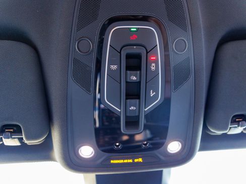 Used 2023 Audi Q7 3.0T Premium w/ Convenience Package image 21