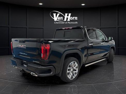 Used 2025 GMC Sierra 1500 Denali w/ Denali Reserve Package AWD/4WD image 7