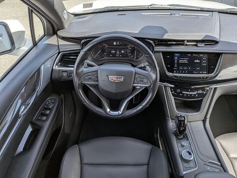 Certified 2024 Cadillac XT6 Sport AWD/4WD image 12