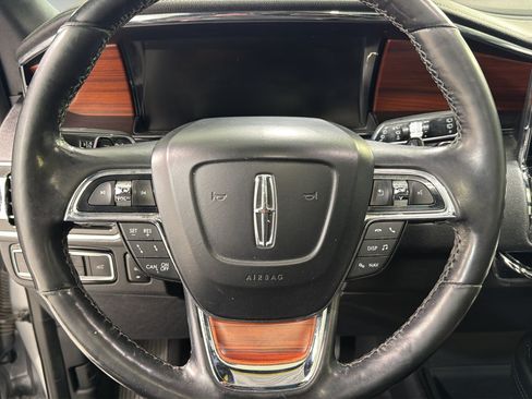 Used 2020 Lincoln Navigator L Reserve RWD image 12