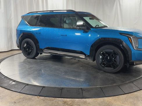 New 2026 Kia EV9 GT-Line image 3