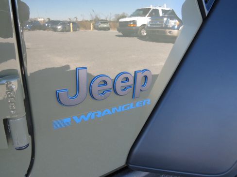 Used 2025 Jeep Wrangler Unlimited Sport S 4xe w/ Convenience Group image 10