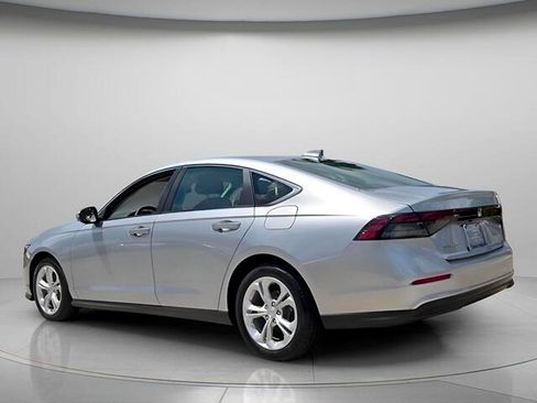 Used 2025 Honda Accord LX image 7