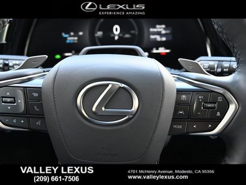 Used 2025 Lexus RX 350h w/ Convenience Package image 11