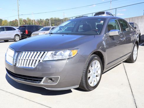 Used 2011 Lincoln MKZ image 43