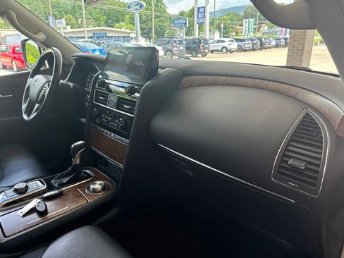 Used 2021 Nissan Armada SL w/ Captain's Chairs Package AWD/4WD image 20