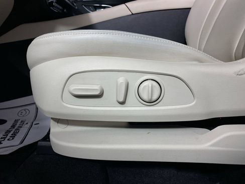Certified 2024 Buick Enclave Essence w/ Experience Buick Package AWD/4WD image 12