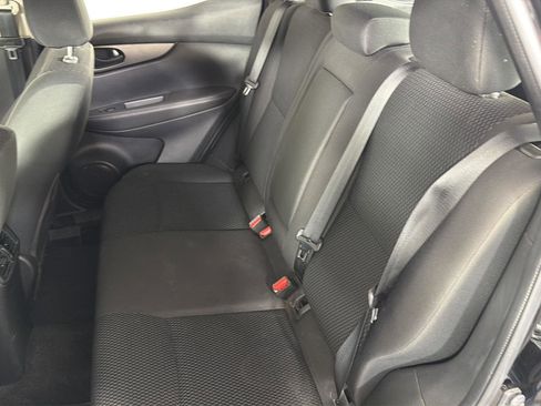 Used 2017 Nissan Rogue Sport S w/ S Appearance Package image 11