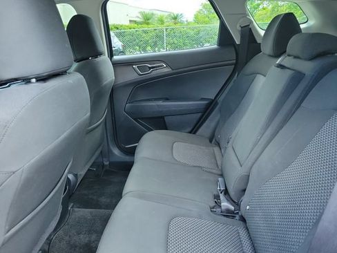 Used 2024 Kia Sportage LX FWD image 12