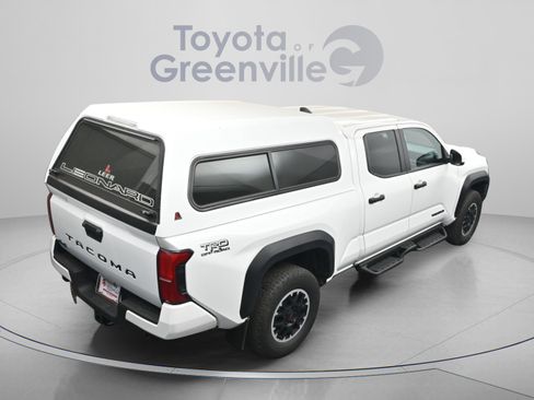 Certified 2024 Toyota Tacoma TRD Off-Road image 16