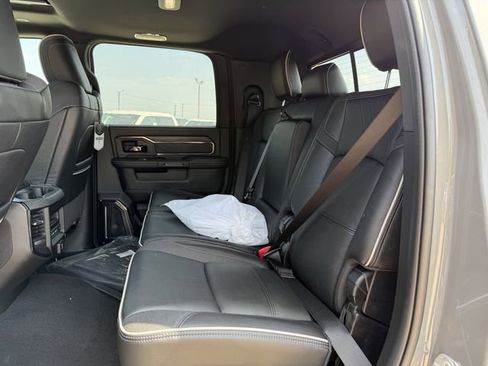 New 2026 RAM 2500 Limited AWD/4WD image 18