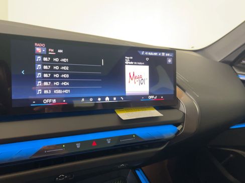 Used 2026 BMW X3 xDrive30 w/ Premium Package image 21