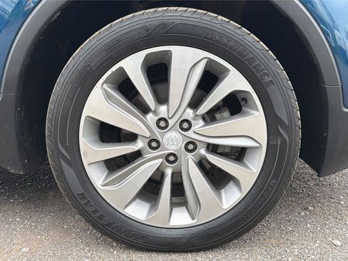 Used 2020 Buick Encore Preferred AWD/4WD image 24