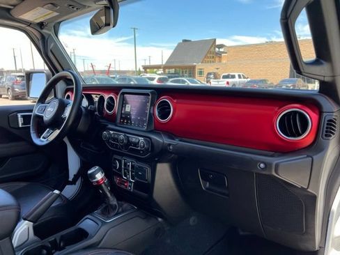 Used 2021 Jeep Gladiator Rubicon w/ Dual Top Group AWD/4WD image 21