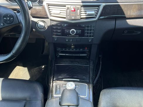 Used 2010 Mercedes-Benz E 350 Sedan image 12