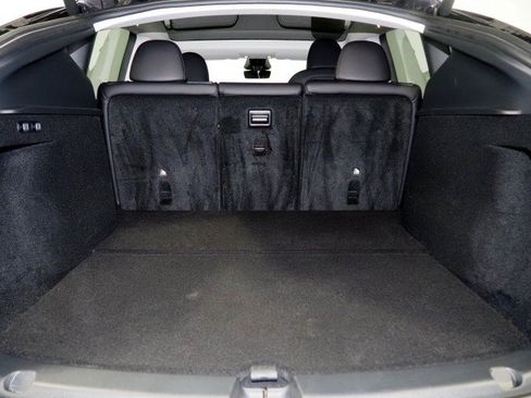 Used 2025 Tesla Model Y Long Range RWD image 41