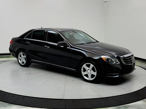 Used 2014 Mercedes-Benz E 350 Sedan image 3