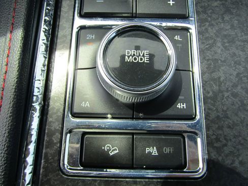 Used 2023 Ford Expedition Limited AWD/4WD image 37