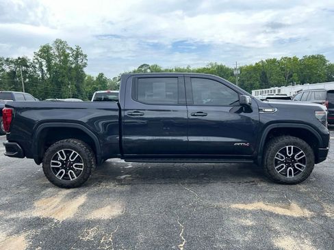 Used 2025 GMC Sierra 1500 AT4 w/ AT4 Premium Package AWD/4WD image 2