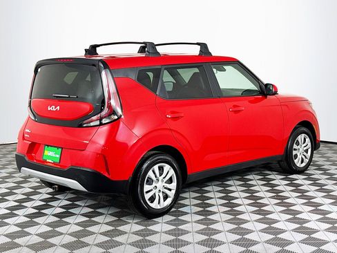 Used 2025 Kia Soul LX image 10