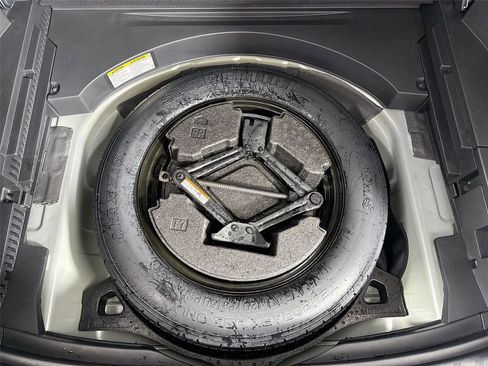 Certified 2025 Toyota RAV4 LE image 35