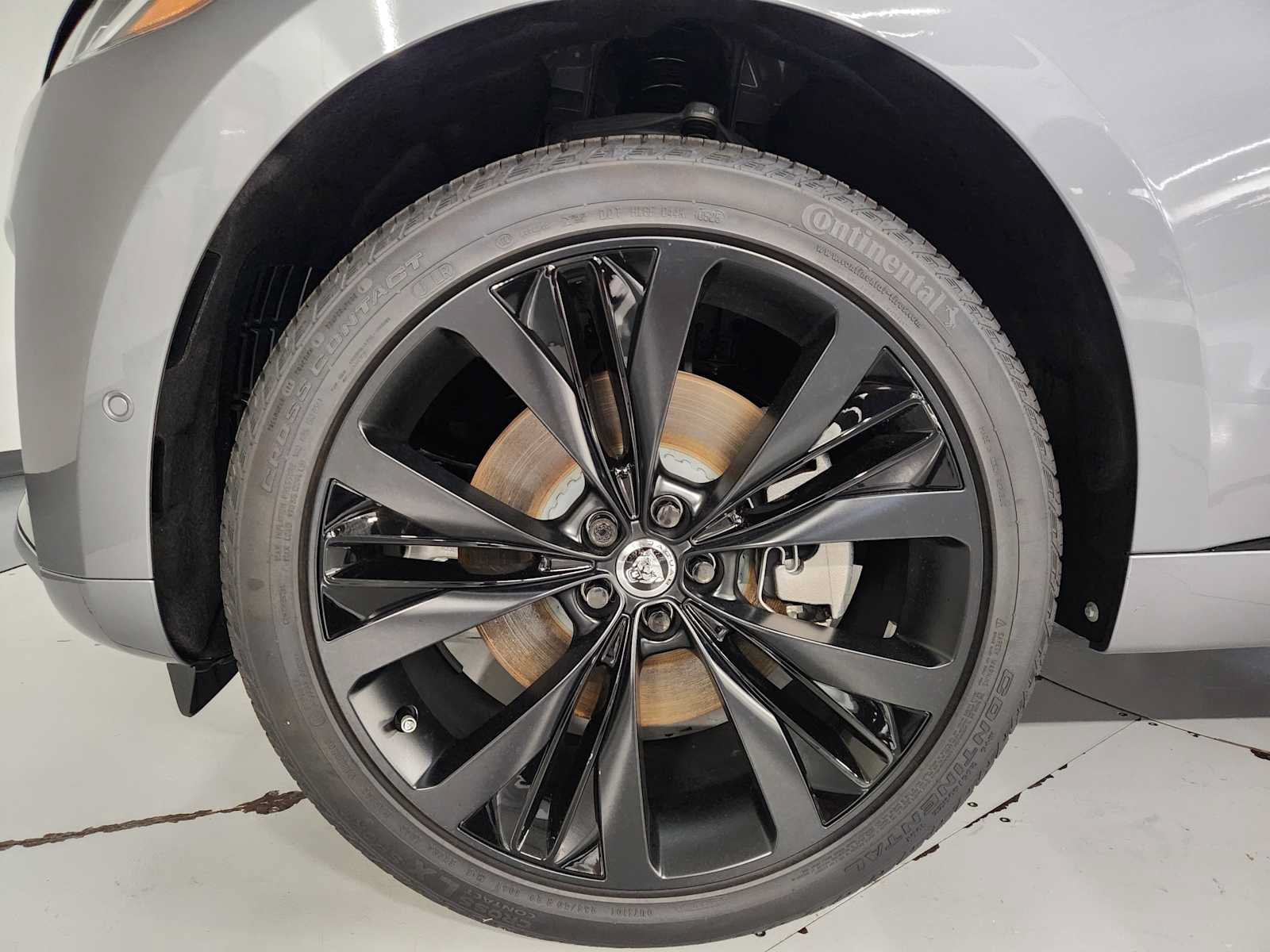 New 2026 Jaguar F-PACE R-Dynamic S AWD/4WD image 8