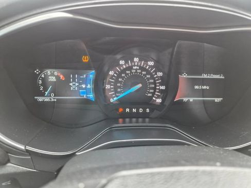 Used 2019 Ford Fusion Titanium AWD/4WD image 17