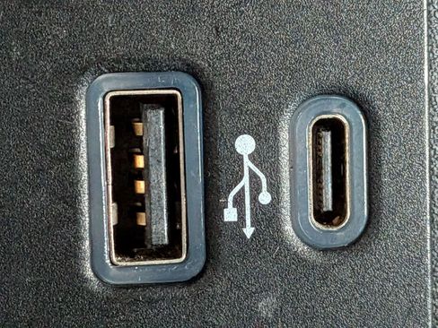 Used 2021 Ford F250 Lariat w/ Lariat Value Package image 26