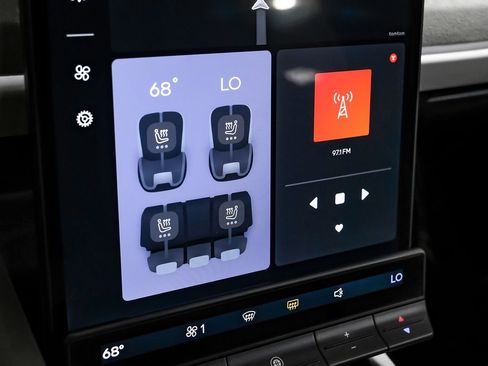 Used 2023 Fisker Ocean Extreme image 29