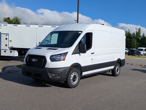 New 2026 Ford Transit 250 148 Medium Roof RWD image 8